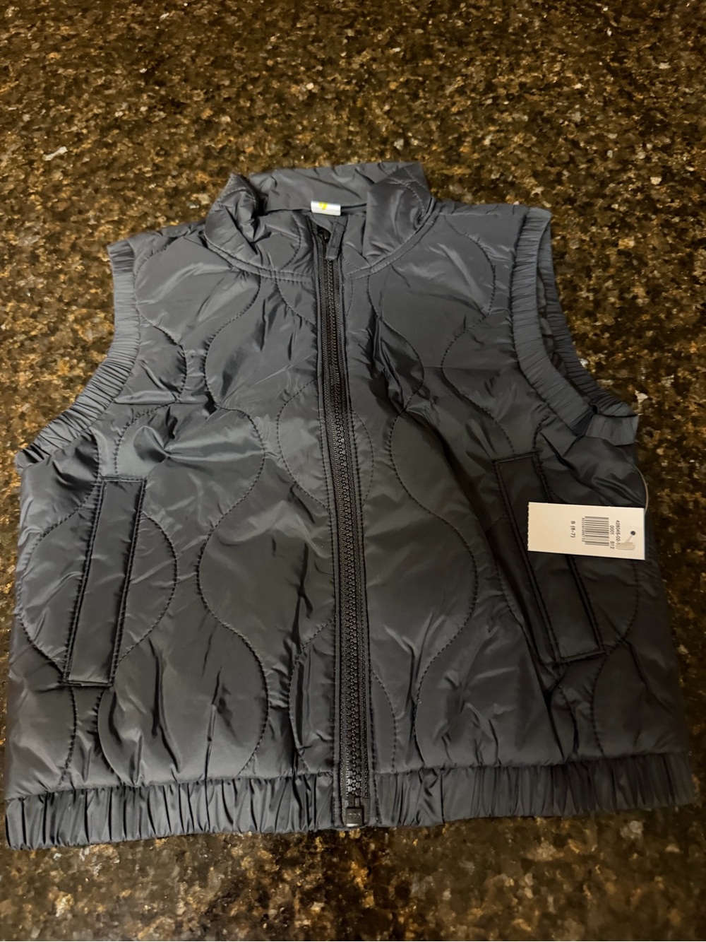 GAP Quilted Sleeveless Puffer Vest - Charcoal